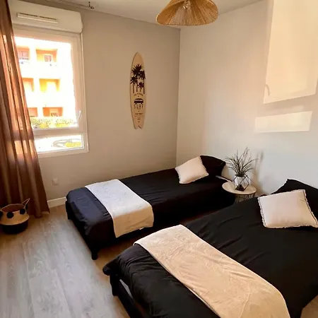 Appartement 2 Chambres Dans Residence Avec Piscine Et Parking La Ciotat Exterior foto