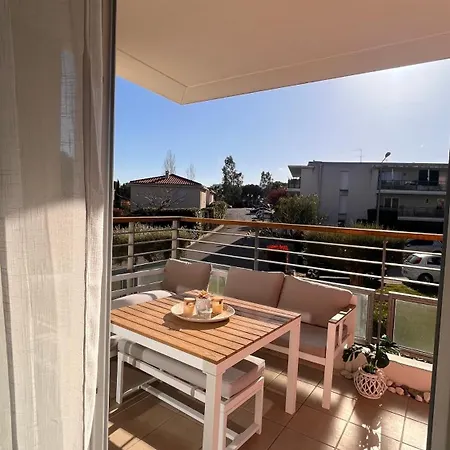 Appartement 2 Chambres Dans Residence Avec Piscine Et Parking La Ciotat Exterior foto
