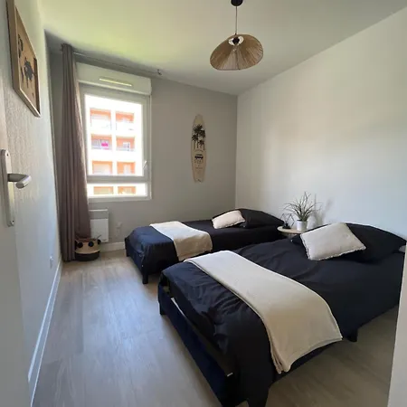 Appartement 2 Chambres Dans Residence Avec Piscine Et Parking La Ciotat Exterior foto